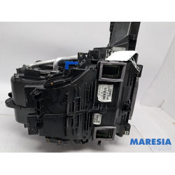 Renault - Clio - Heater housing
