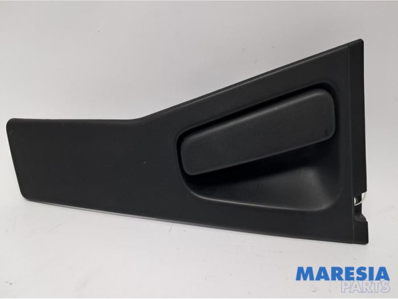 Renault - Clio - Rear door handle 4-door, right