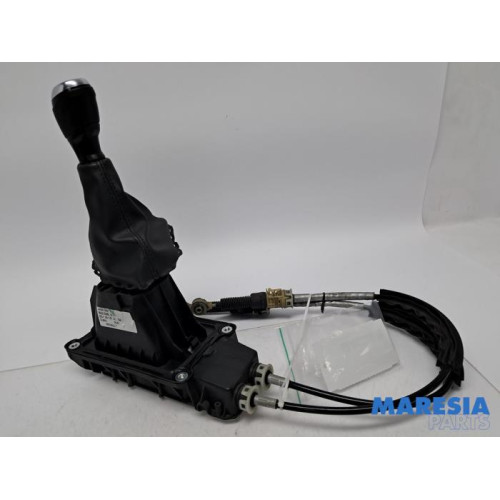 Renault - Clio - Gear stick