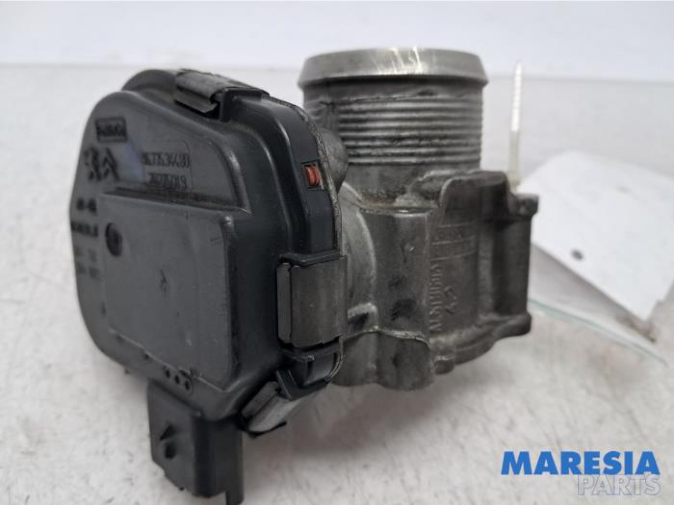 Peugeot - 5008 - Throttle body