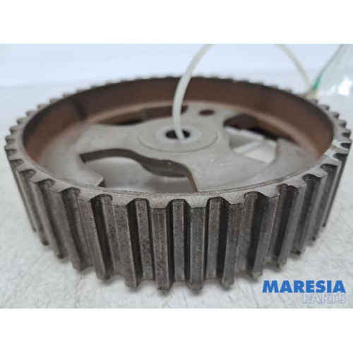 Peugeot - 5008 - Camshaft sprocket