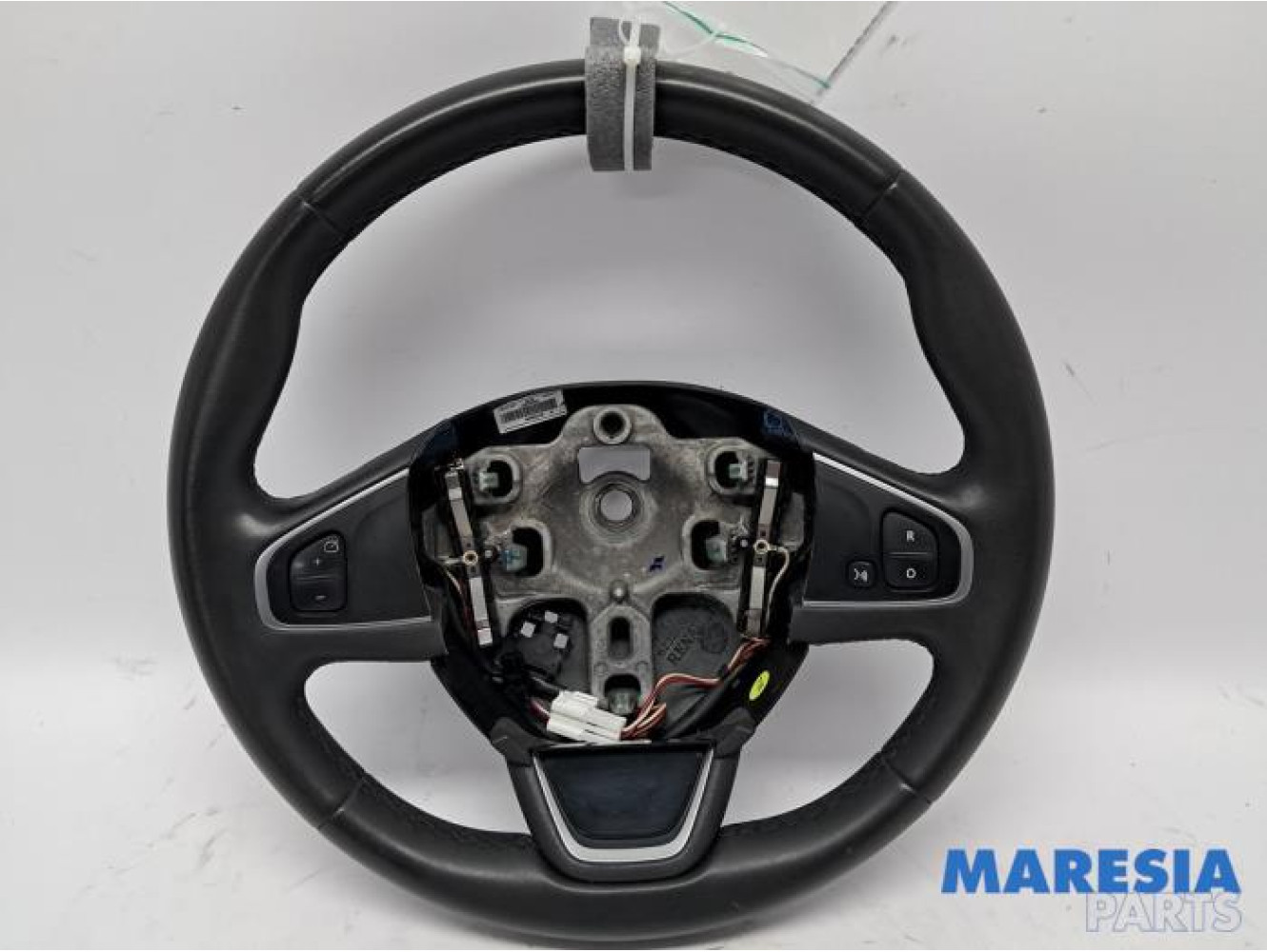Renault - Clio - Steering wheel