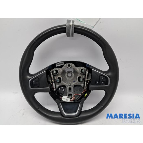Renault - Clio - Steering wheel