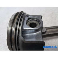 Renault - Clio - Piston