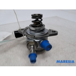 Renault - Clio - Kraftstoffpumpe Mechanisch