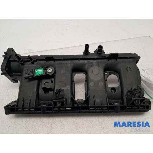 Renault - Clio - Inlaatspruitstuk