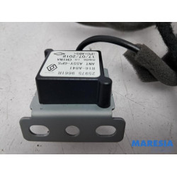 Renault - Clio - GPS Antenne