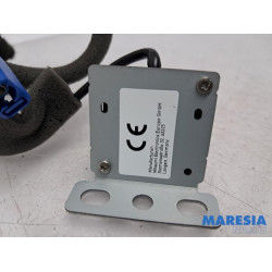 Renault - Clio - GPS Antenne