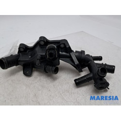 Renault - Clio - Thermostat housing
