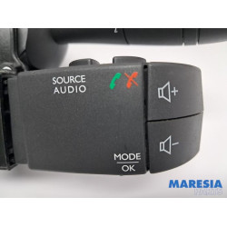 Renault - Clio - Steering column stalk
