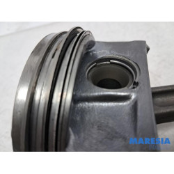 Citroen - DS3 - Connecting rod