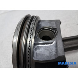 Citroen - DS3 - Connecting rod