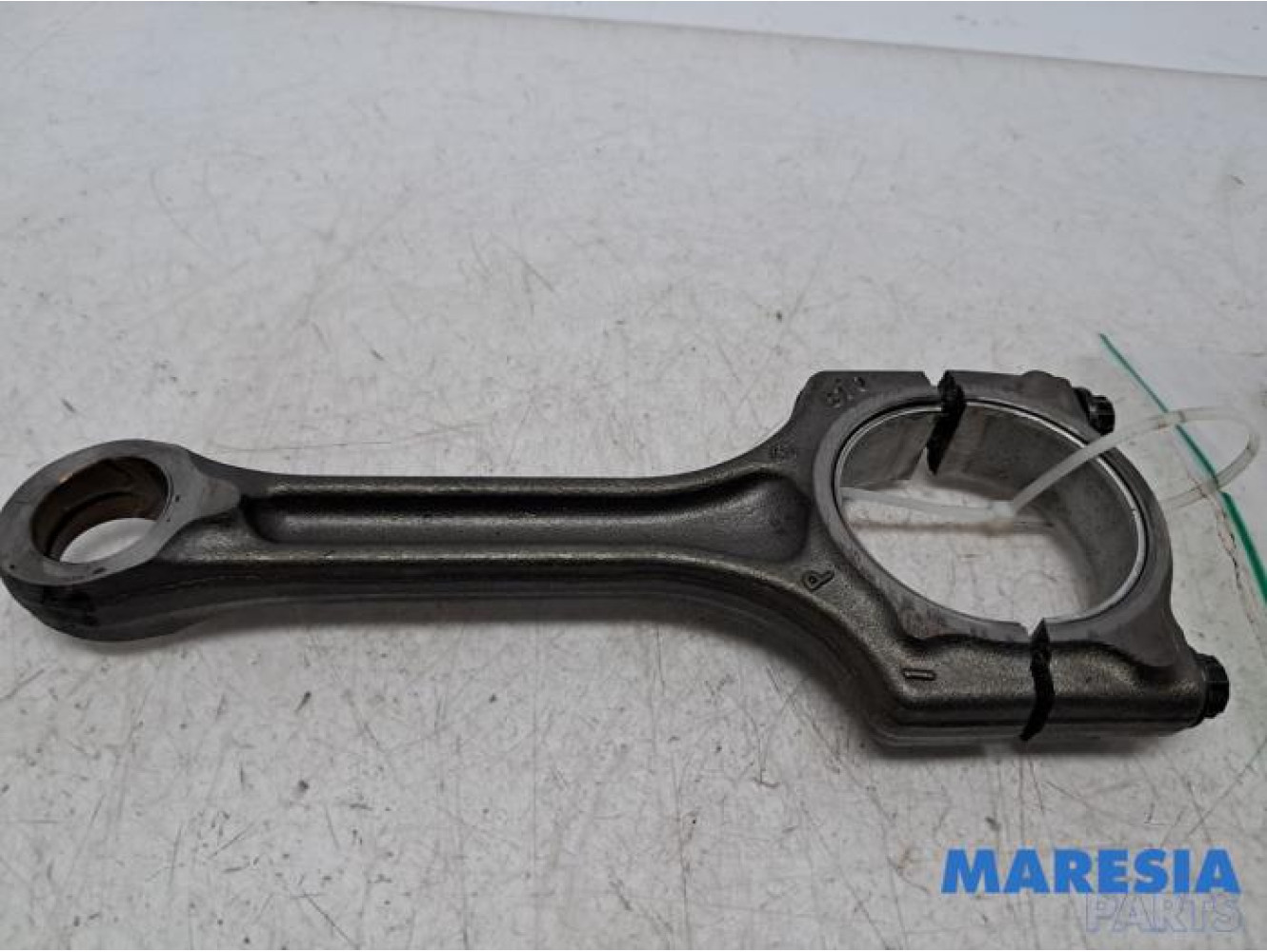 Citroen - DS3 - Connecting rod