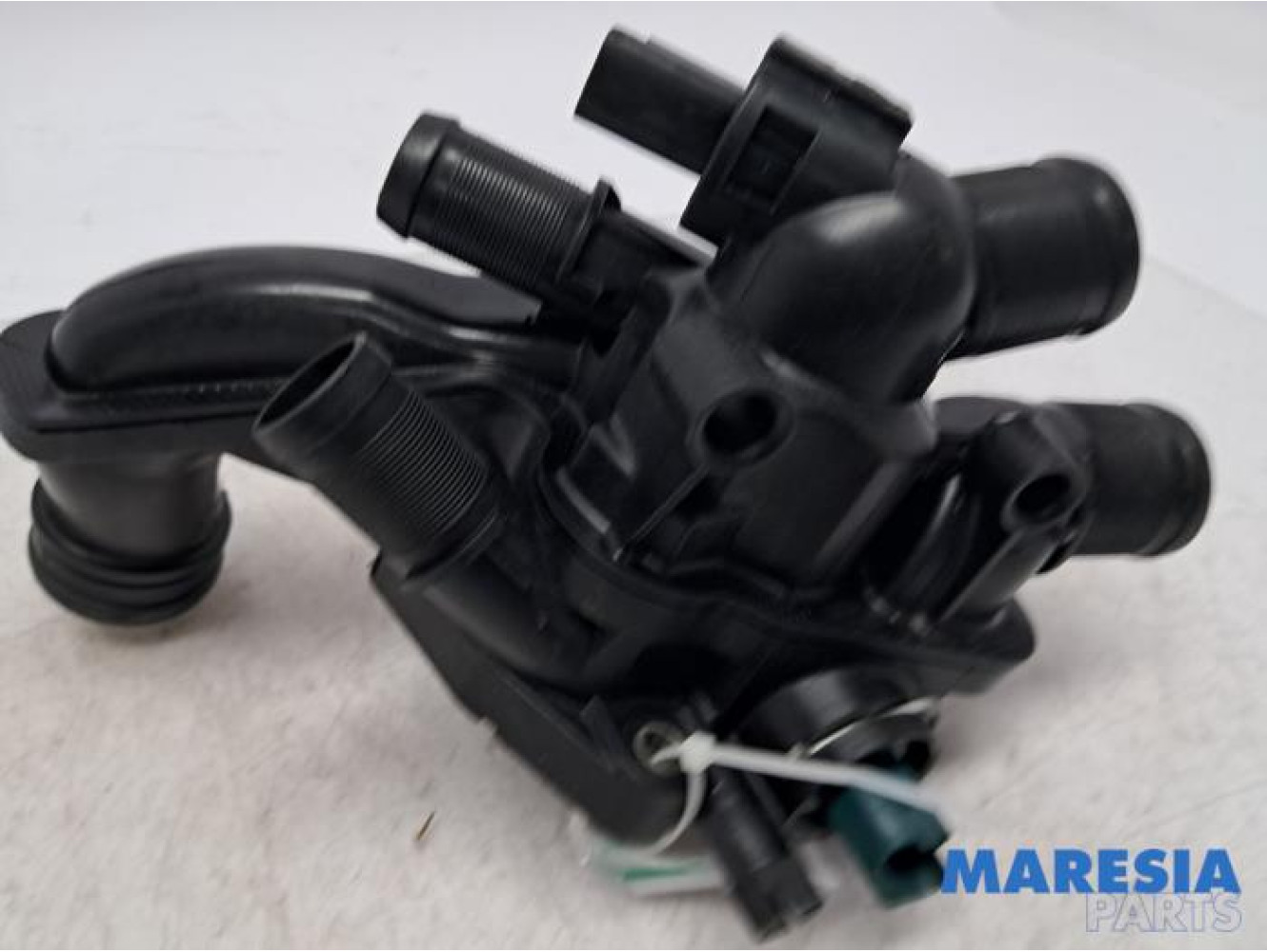 Citroen - DS3 - Thermostat housing