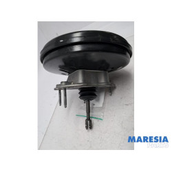 Renault - Clio - Brake servo