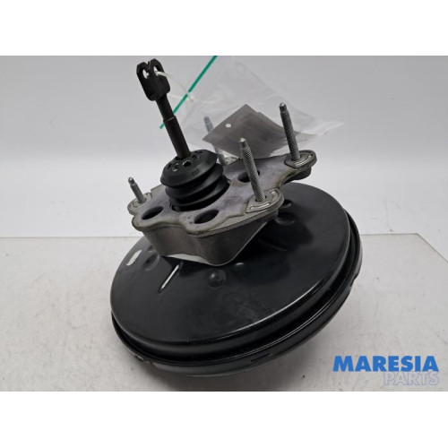 Renault - Clio - Brake servo