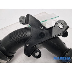 Renault - Clio - Intercooler hose