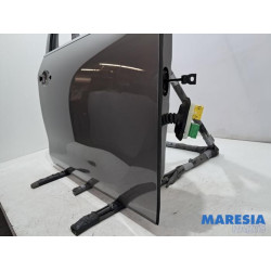Peugeot - 208 - Front door 4-door, right
