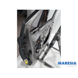 Peugeot - 208 - Front door 4-door, right