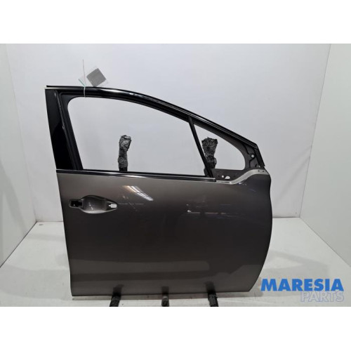 Peugeot - 208 - Front door 4-door, right