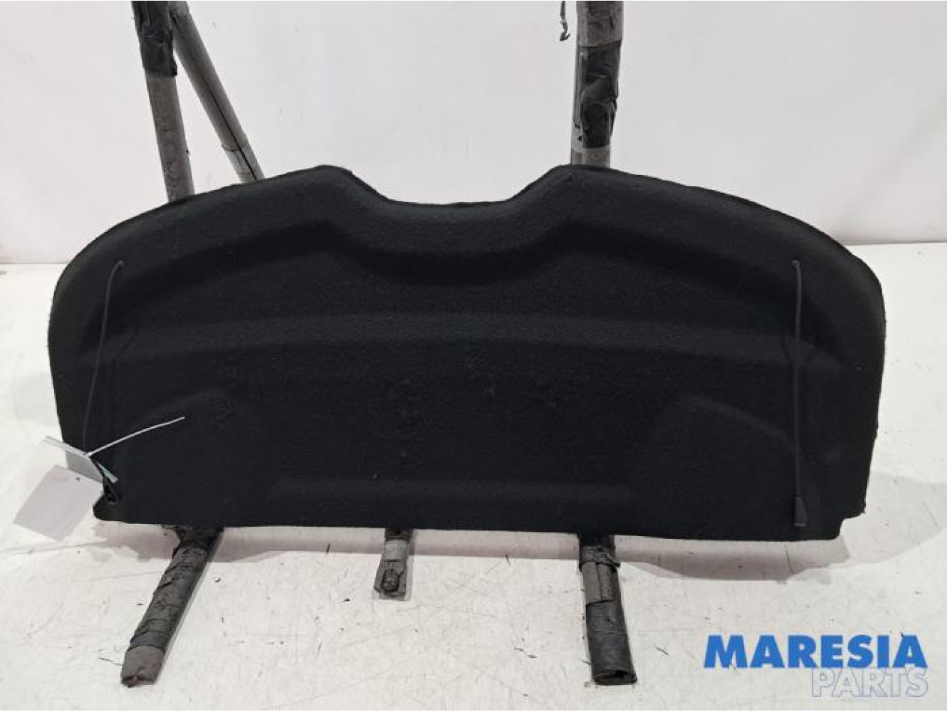 Peugeot - 208 - Parcel shelf
