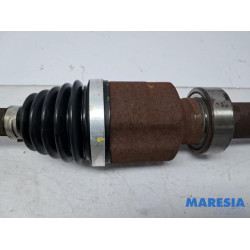 Renault - Clio - Front drive shaft, right