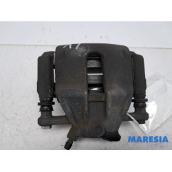 Renault - Clio - Front brake calliper, left