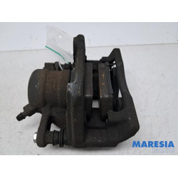 Renault - Clio - Front brake calliper, left