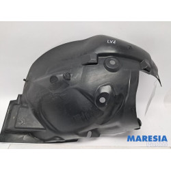 Renault - Clio - Wheel arch liner