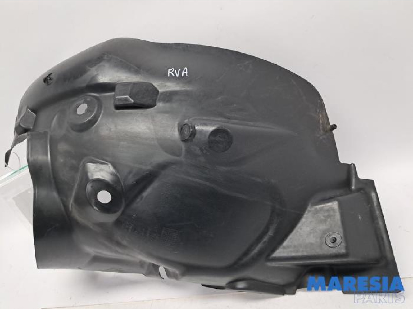 Renault - Clio - Wheel arch liner