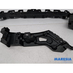 Renault - Clio - Rear bumper frame