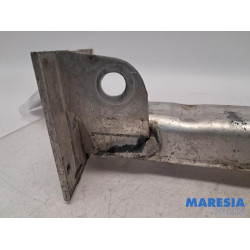 Peugeot - 3008 - Querlenkerstütze rechts vorne