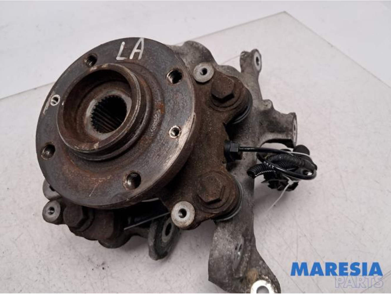 Peugeot - 3008 - Fusee links-achter