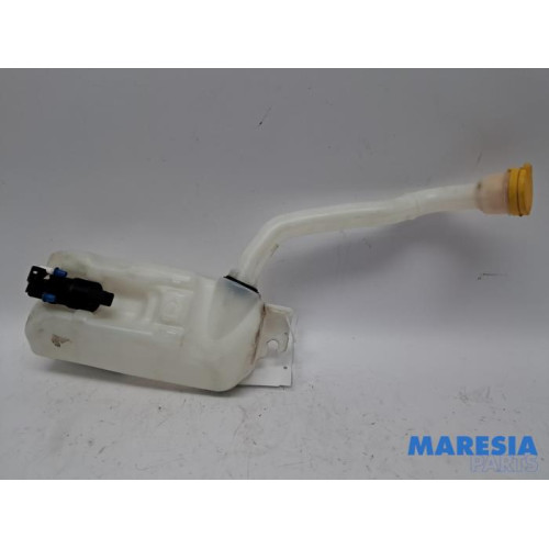 Renault - ZOE - Front windscreen washer reservoir