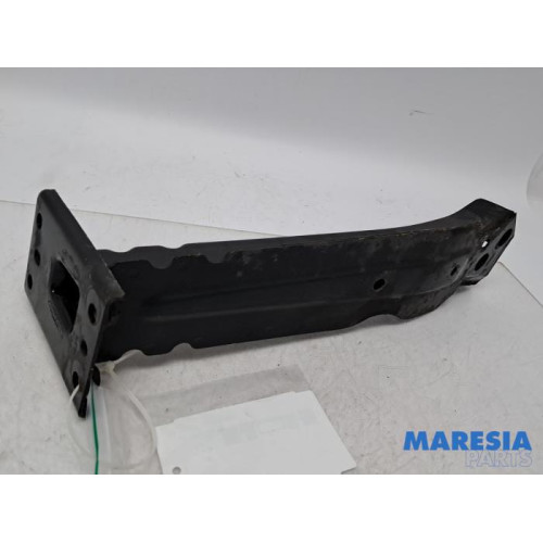 Fiat - 500 - Front wishbone support, right