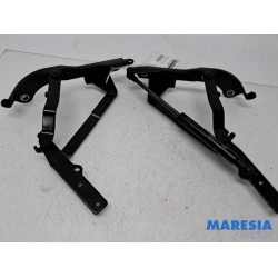 Fiat - 500 - Tailgate hinge