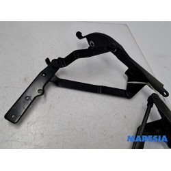 Fiat - 500 - Tailgate hinge