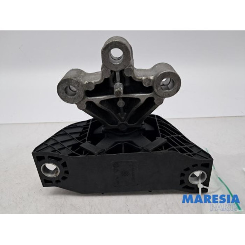 Renault - ZOE - Engine mount