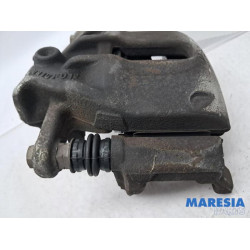 Renault - ZOE - Front brake calliper, left