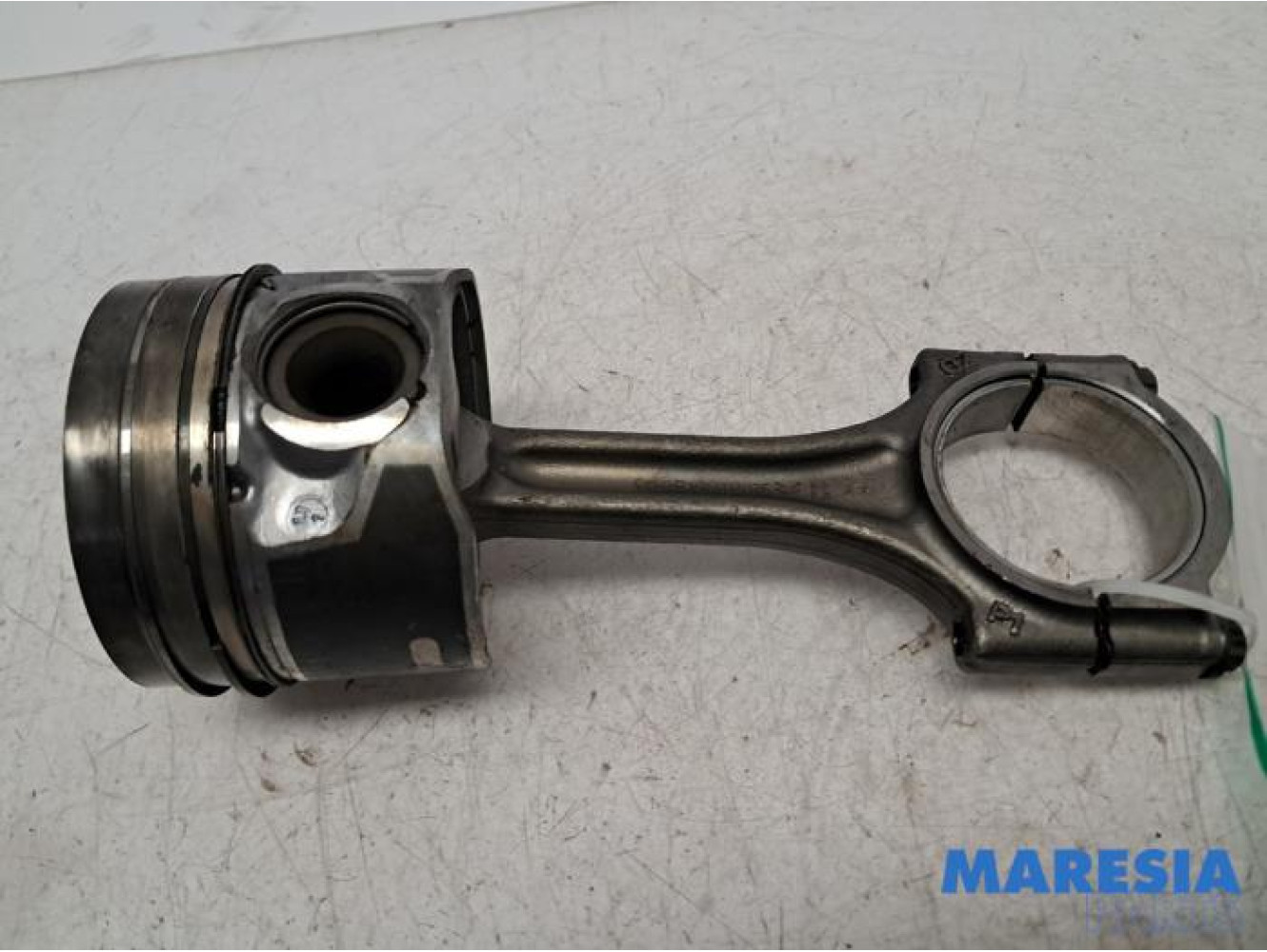 Opel - Vivaro - Connecting rod
