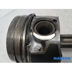 Opel - Vivaro - Connecting rod