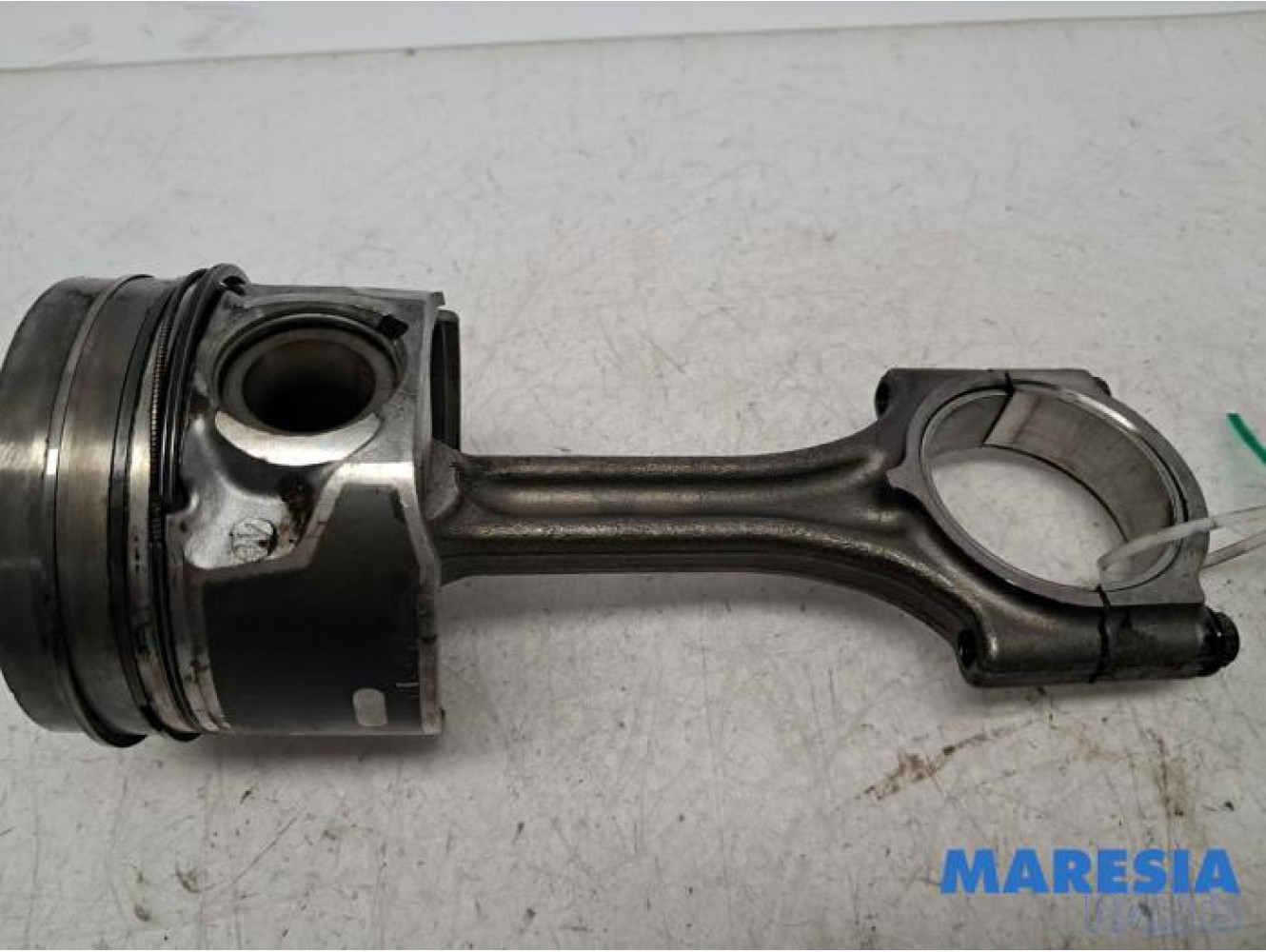 Opel - Vivaro - Connecting rod