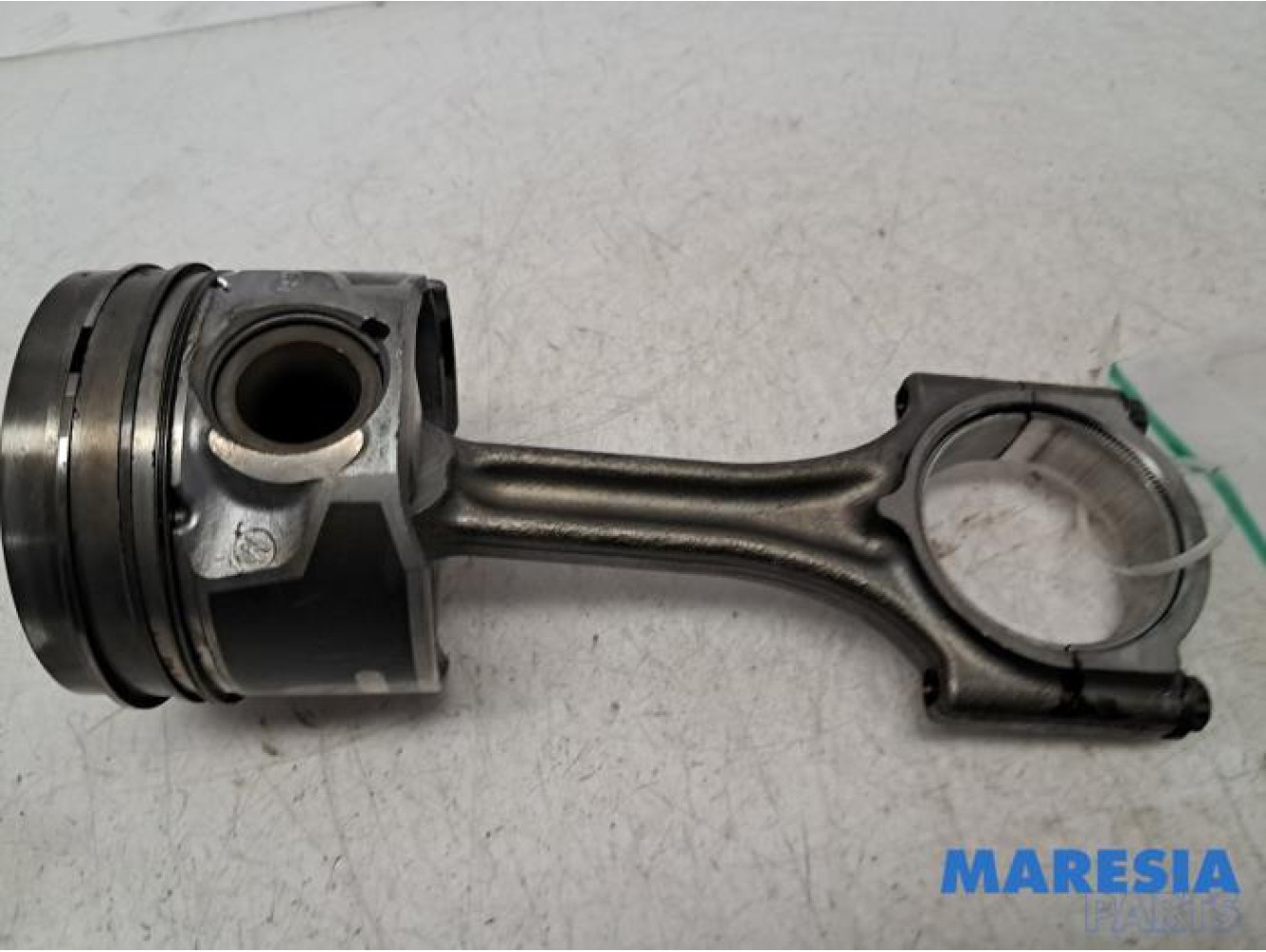Opel - Vivaro - Connecting rod