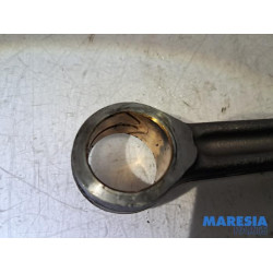 Opel - Vivaro - Connecting rod