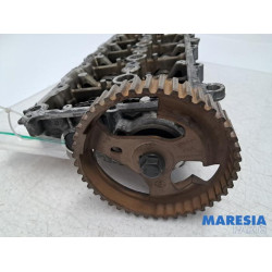 Opel - Vivaro - Nockenwelle