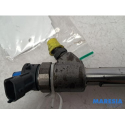 Opel - Vivaro - Injecteur (diesel)