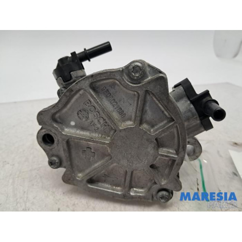 Opel - Vivaro - Vacuum pump (diesel)