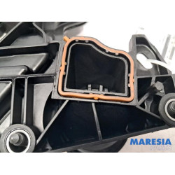 Opel - Vivaro - Kleppendeksel