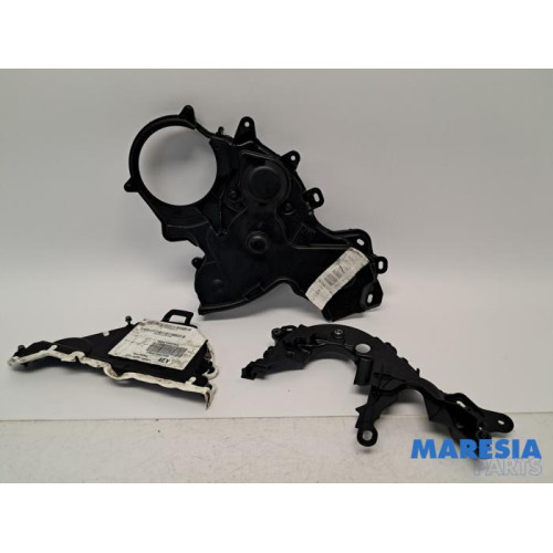 Opel - Vivaro - Timing cover