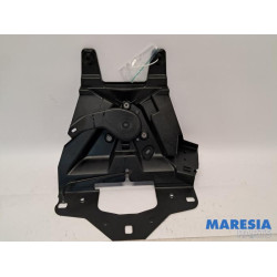 Renault - ZOE - Lock plate